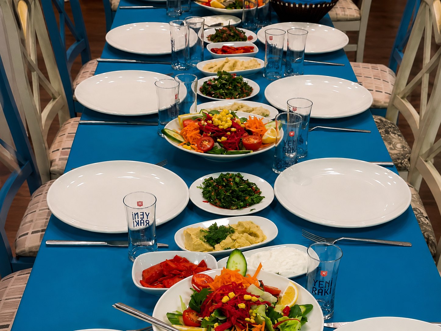Renkli Meze Sofrası
